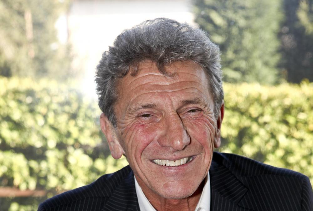 Il mondo del calcio piange Beppe Savoldi. Un minuto di silenzio prima del match dell'Italia