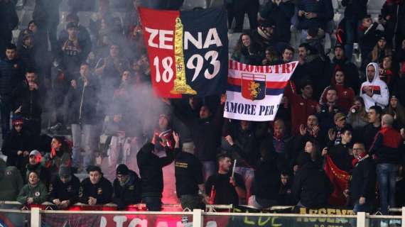 Genoa, i tifosi protestano contro la ripresa