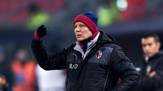 Mazzarri contestato, applausi scroscianti per Mihajlovic