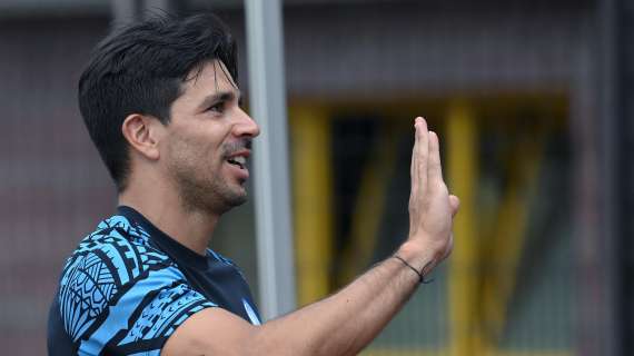 Simeone dentro, fuori Sanabria e Adams rischia: Milito spiega tutto