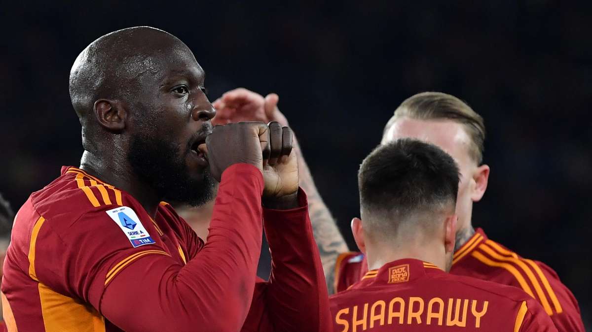 Serie A - Roma vanti di due reti all'intervallo sul Verona