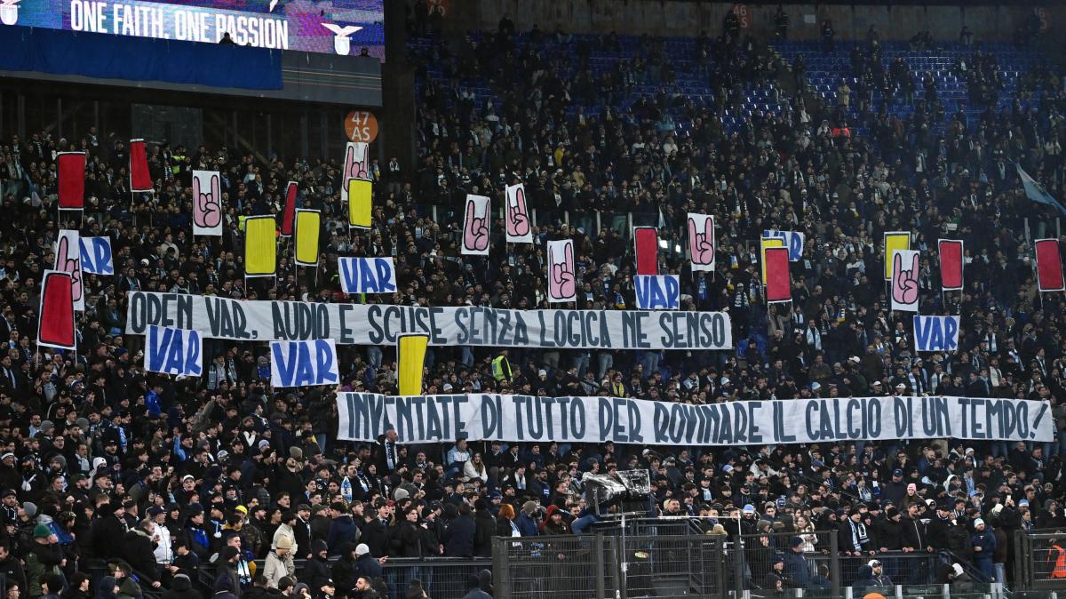 Lazio, la protesta dei tifosi continua: con l'Atalanta Olimpico vuoto