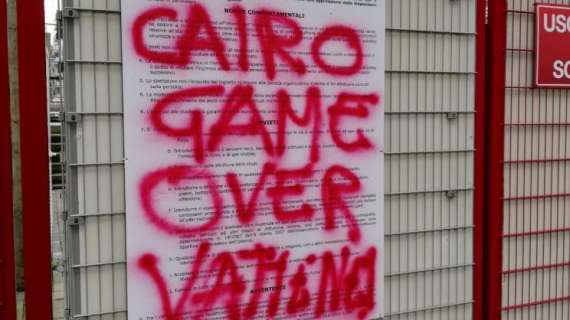 "Cairo vattene": le scritte arrivano fino sulla sede del Toro 