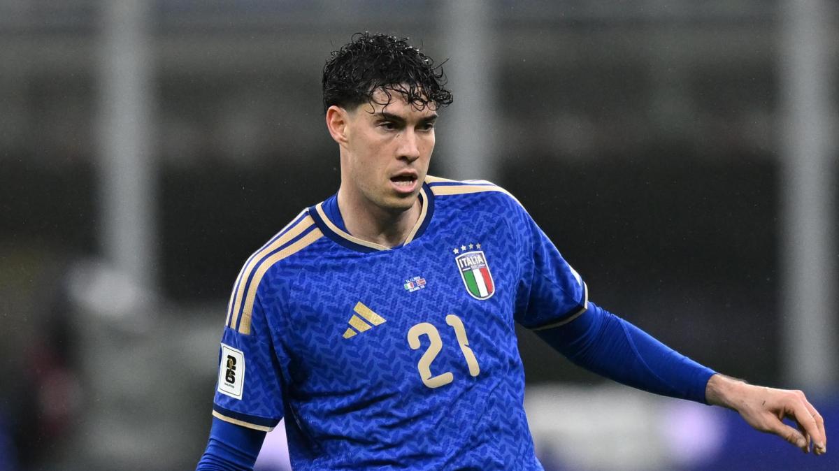 Italia, partitella 5 vs 5 a fine seduta. A riposo Politano, differenziato per Bastoni