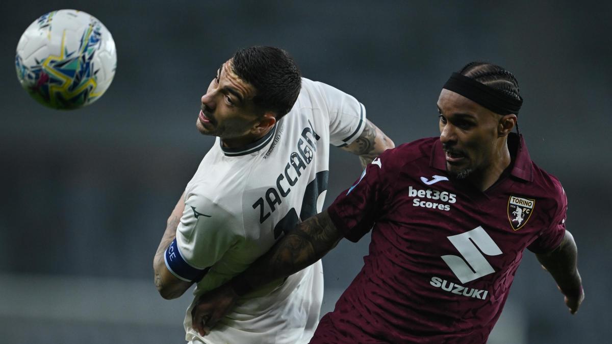 La Stampa: "Il Toro deve rifarsi le fasce, Lazaro il primo ad andarsene"