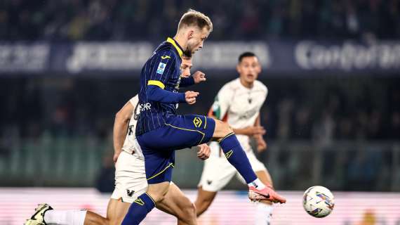 Verona-Venezia 2-1, il disastro di Joronen fa felice Zanetti