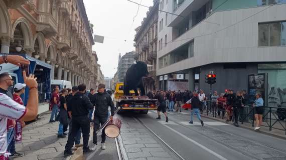 Marcia granata, oltre 20mila tifosi presenti e Pasquale Bruno in prima fila: GUARDA LE FOTO MIGLIORI