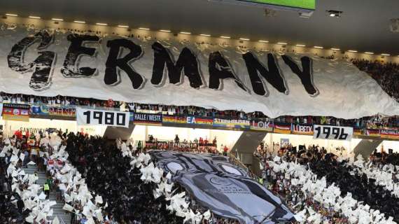 Un virologo tedesco ammonisce: "Il calcio potrebbe ricominciare solo nel 2021"