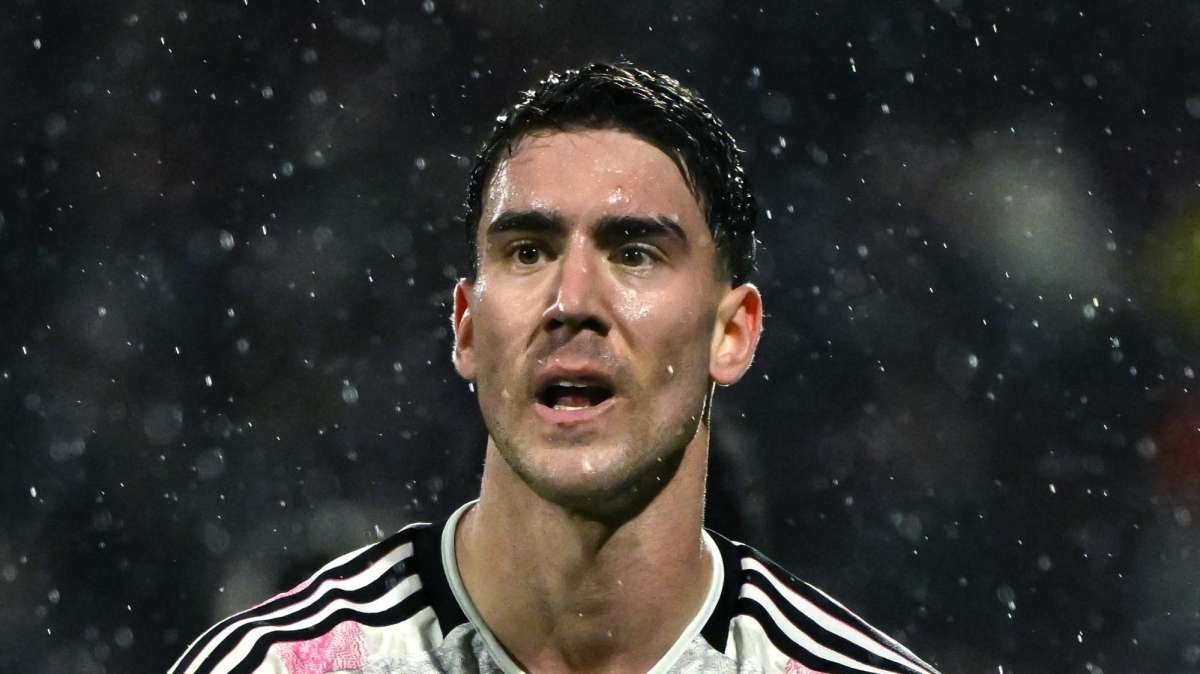 Serie A - Doppio Vlahovic, Juve avanti all'intervallo