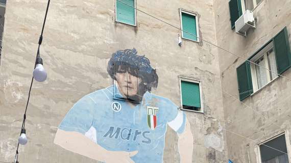 L'omaggio del Napoli a Maradona 