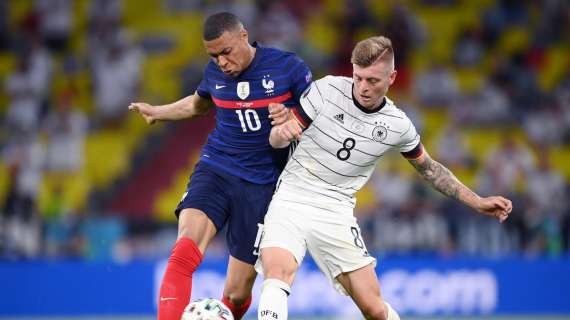 Francia-Germania 1-0. Vincono i Bleus con autogol 