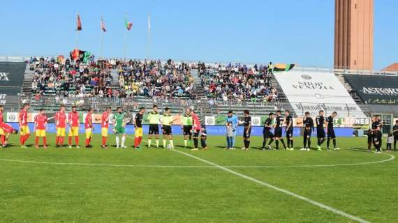 Segre stoppa il Palermo, 1-1 a Venezia