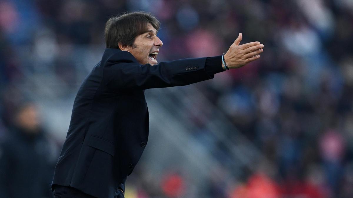 Napoli in campo, Conte a Torino: arriva la spiegazione