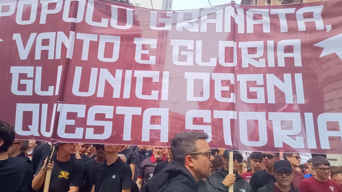 Grande marcia granata: I VIDEO DELLA PARTENZA