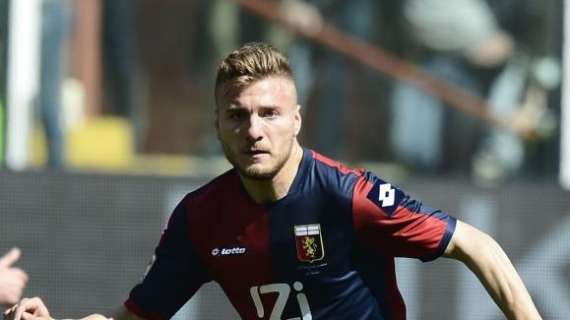 L’allenamento mattutino: esercizi atletici e partitella. Brighi e Immobile out