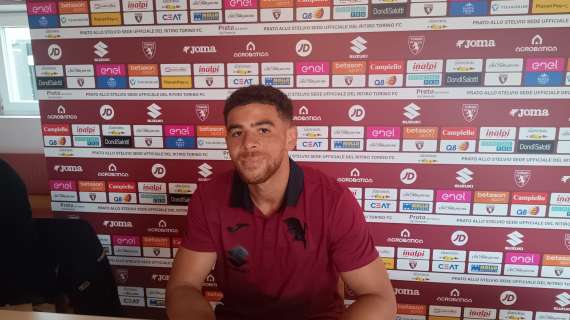 Adams: “Spero di fare più di 10 gol con l’aiuto dei compagni. Posso fare anche il trequartista. E’ stato un buon ritiro” 