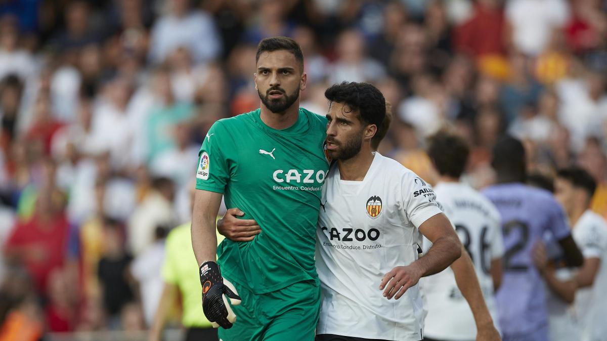 Calciomercato Torino, si avvicina un centrale svizzero del Valencia