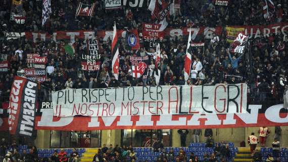 Milan, tensione Berlusconi-Allegri dopo lo striscione dei tifosi pro-tecnico 