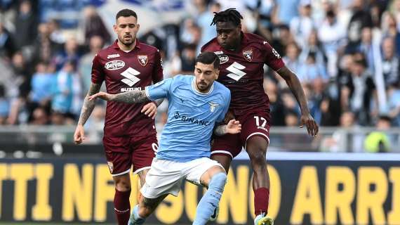 Il Corriere della Sera titola in apertura: “Colpo del Torino, battuta la Lazio”