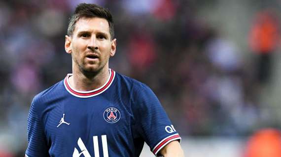 BARCELONA, Messi whistled by PSG fans is thinking to come back