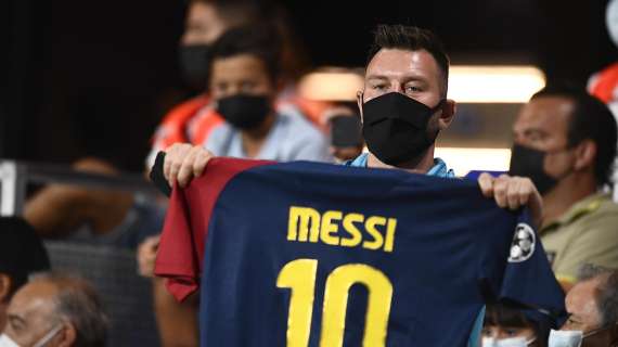 SOCIAL - Stephen Curry celebrates Messi and his new team