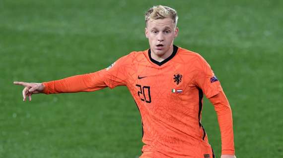 PREMIER - A further club after United playmaker Van De Beek