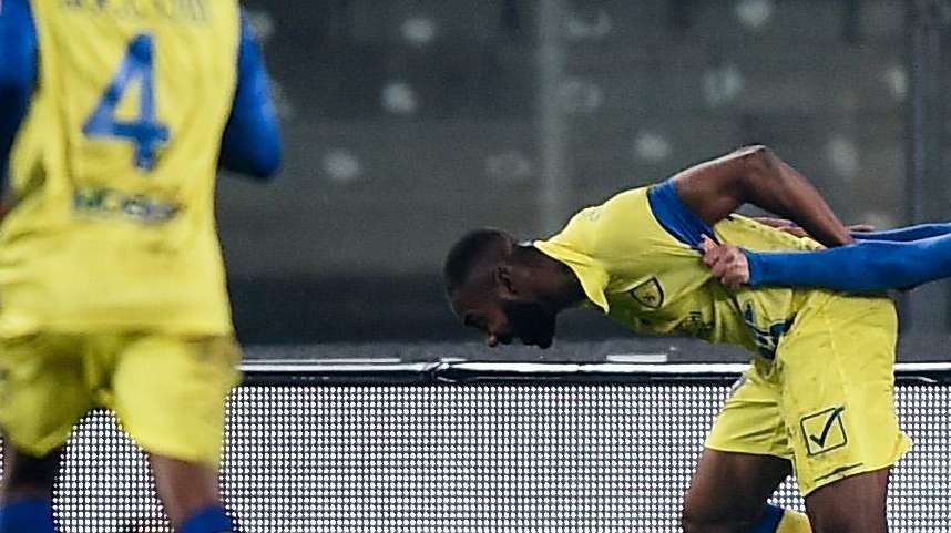 SERIE A - Genoa agreeing terms with Cagliari over Ceter