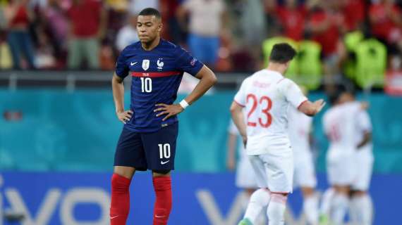 LIGUE 1 - Mbappé’s mother denies holding secret meetings with journalists