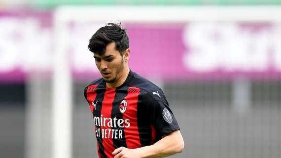 TRANSFERS - AC Milan in talks with both Real Madrid and FC Barcelona