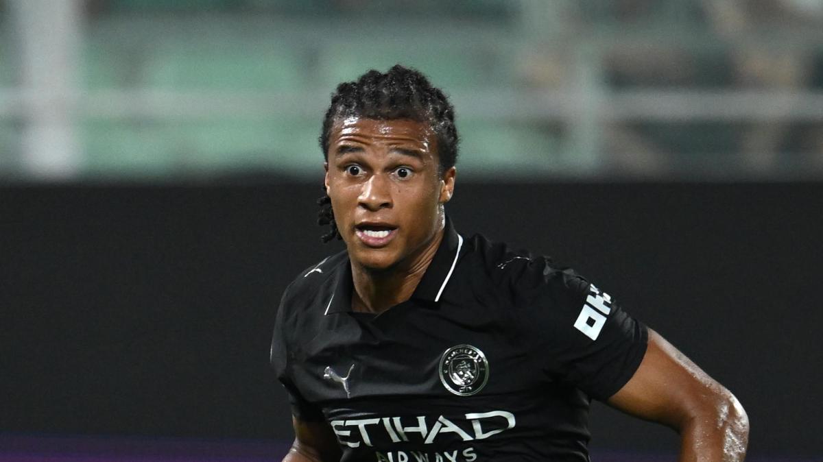 Aké too expensive as Barcelona hold back: City only willing to sell permanently