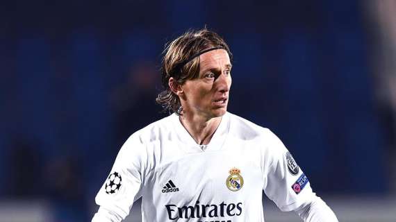 LIGA - Ballon d'Or: Luka Modric campaigns for Karim Benzema