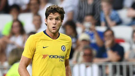 BORUSSIA DORTMUND challenge Inter Milan over Marcos ALONSO