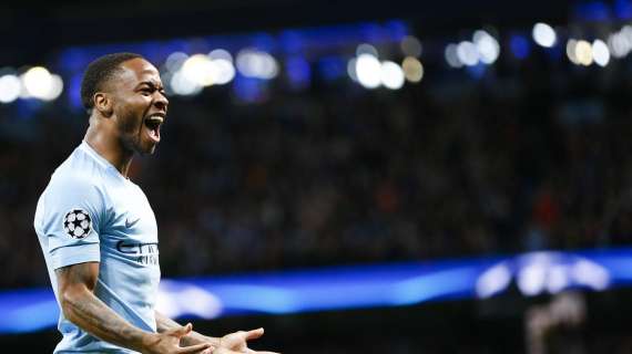 PREMIER - Guardiola praises Sterling, urges him to do better