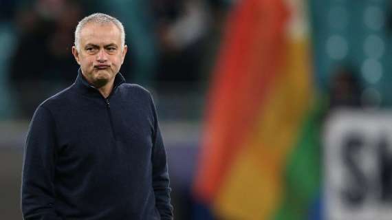 OFFICIAL - Tottenham sack MOURINHO. Rumours have it out of SuperLeague opposition