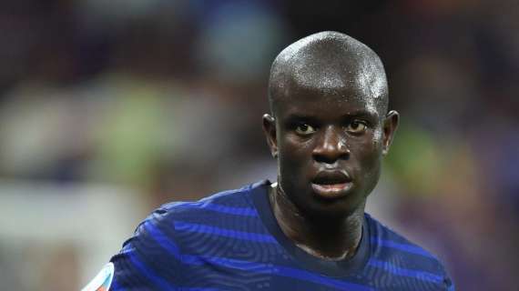 PREMIER - Chelsea plot Kante, Mount and Jorginho new contracts