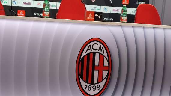 SERIE A - Milan fans pays tribute to victims of Covid-19 pandemic