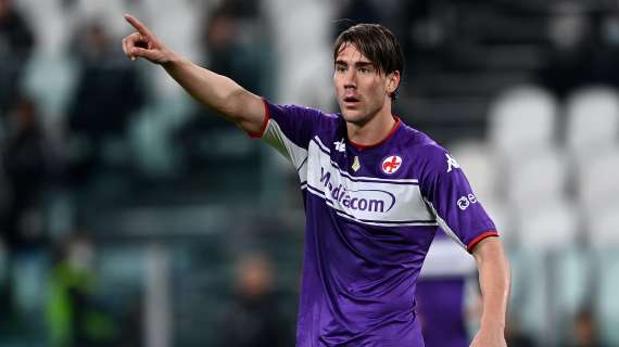 TRANSFERS - Report: Spurs target Fiorentina striker Dusan Vlahovic.