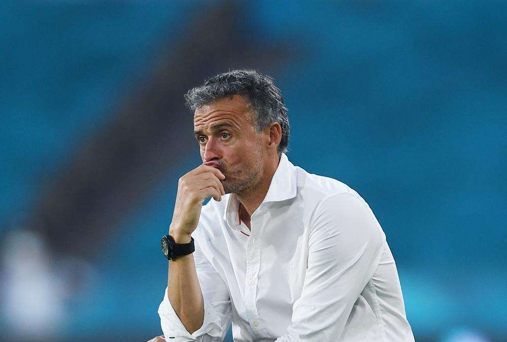 LIGA - Next Barcelona coach could be Luis Enrique 