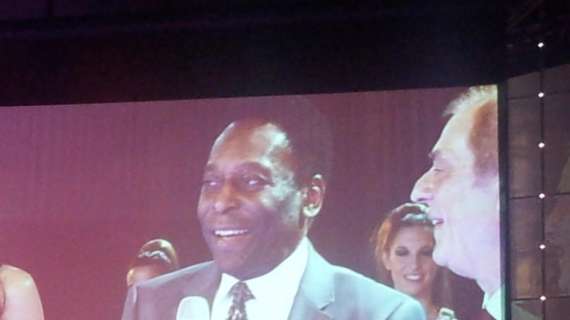 PELÉ operated on for colon cancer: "I'm fine, I'll win this match too"