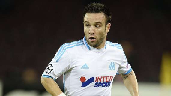 TOP STORIES - Benzema's former agent attacked Valbuena
