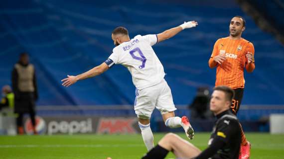 NATIONS - France: Hugo Lloris conquered by Karim Benzema