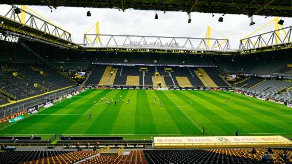 BUNDESLIGA - Borussia Dortmund want three Chelsea players