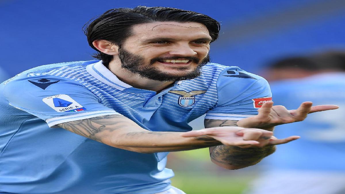Transfers Lazio Star Playmaker Luis Alberto Tracked By A Trio