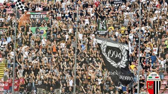 Ascoli-Parma 0-2, pioggia di fischi dopo i primi 45'