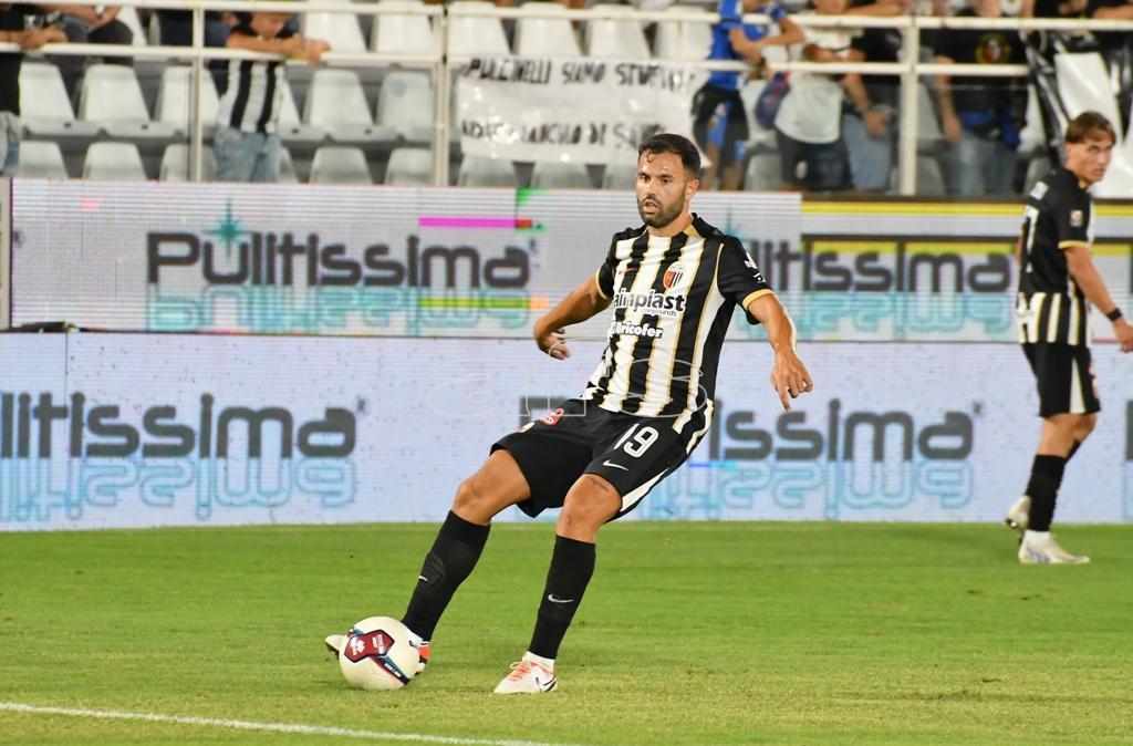 Calciomercato Ascoli, Menna verso la separazione