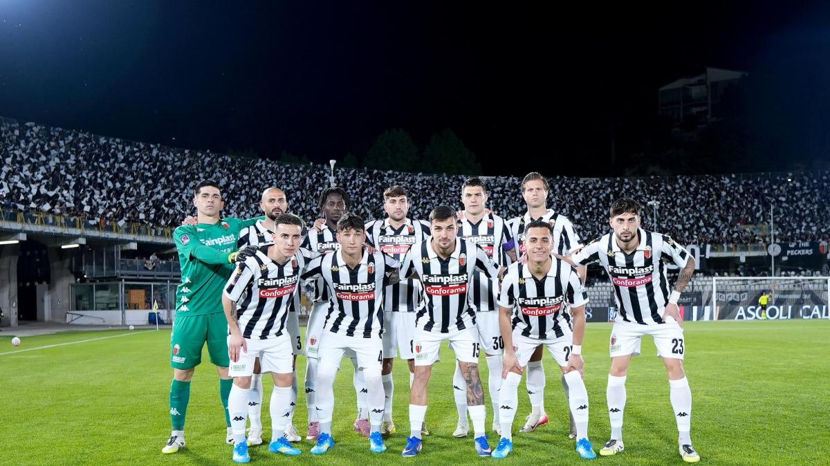 Arezzo-Ascoli, tutto in 90 minuti: spareggio per la Serie B all’ultima giornata