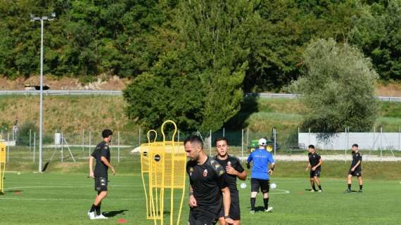 Ascoli: allenamenti in corso e nuovi test in vista. Il 2 agosto triangolare con Santegidiese e L’Aquila