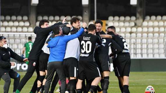 Ascoli Calcio, bianconeri premiati negli scontri diretti con la Reggiana