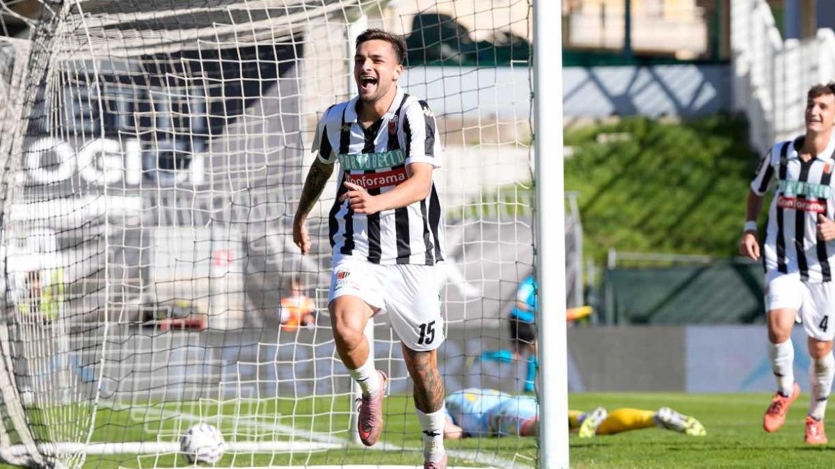 D’Uffizi trascina l’Ascoli: numeri da fuoriclasse e sogno Serie B sempre più vicino