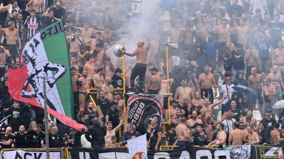 Ascoli, abbonamenti da record: “Lunga vita alla Regina!” entra nella storia bianconera